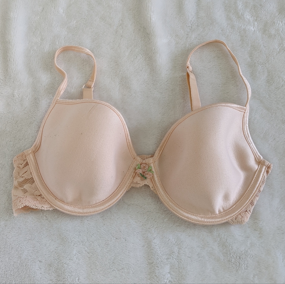 Vintage Bra with Lace